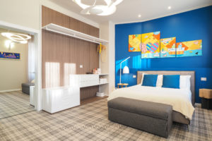 Room G Suite – bed details and closet