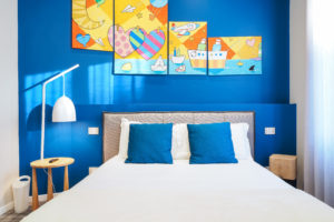 Room G Suite – bed details with author's picture