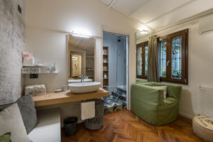 Room S Junior Suite with Bathroom and Private Balcony – room details