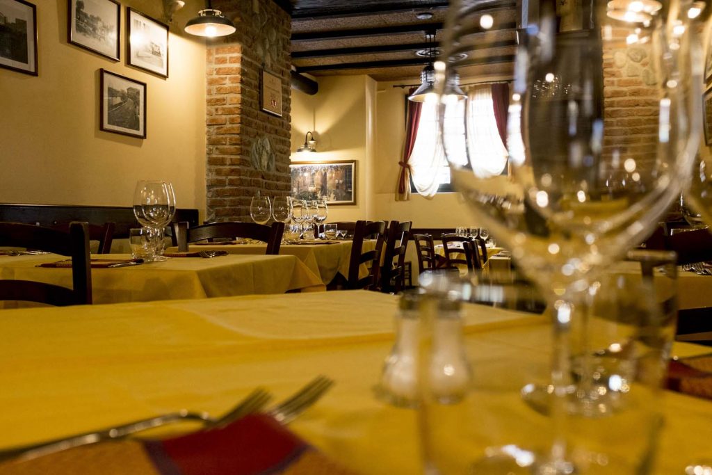 la vecchia lira interni