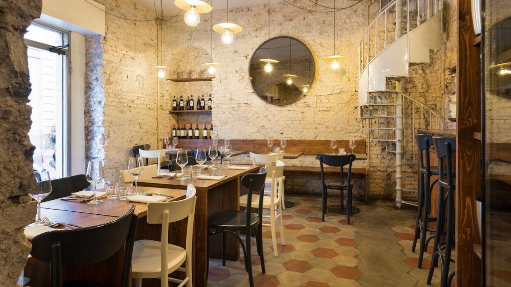 fishbar interno locale